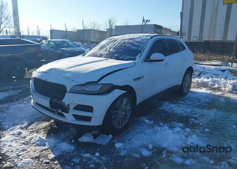 2017 Jaguar F-Pace 35T Prestige z USA, uszkodzony, nr VIN SADCK2BV2HA890328